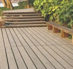 塑木地板與護(hù)欄 戶外空間的美學(xué)與實(shí)用結(jié)合